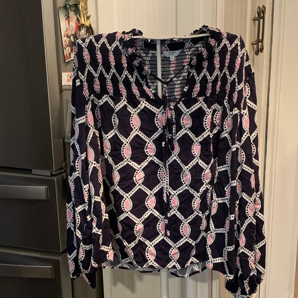 Crown & Ivy 100 percent rayon‎ blouse. Worn ince